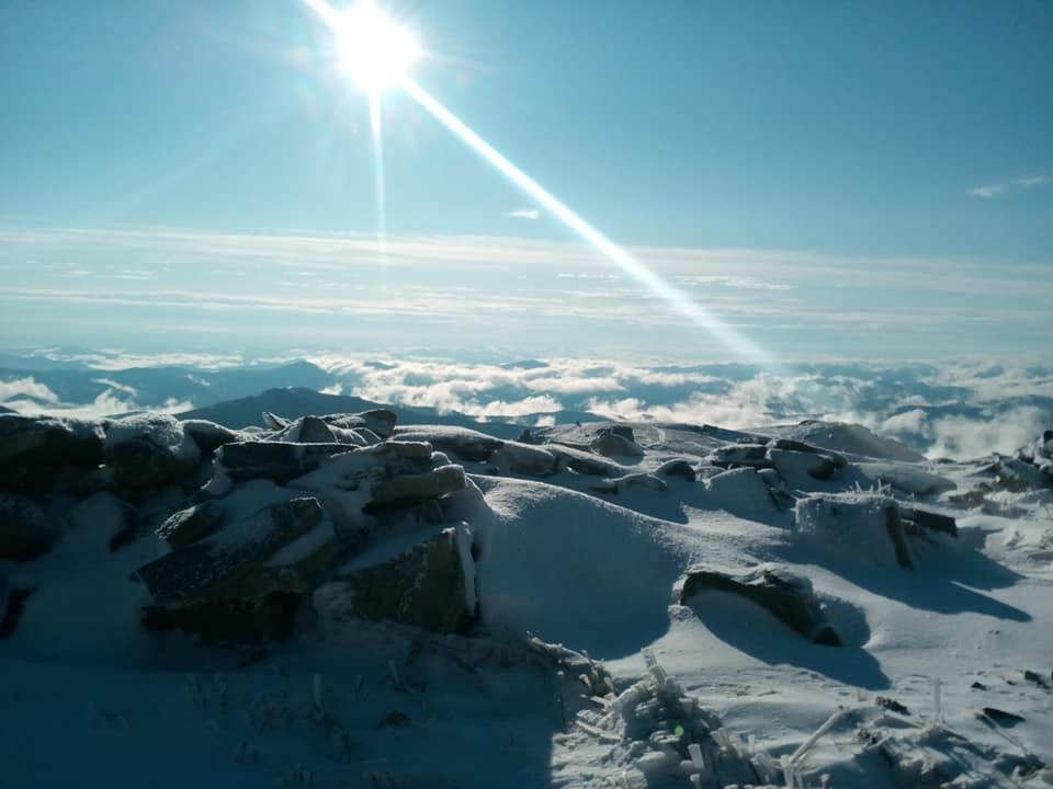 Українські Карпати засипало снігом: з'явилися фантастичні фото