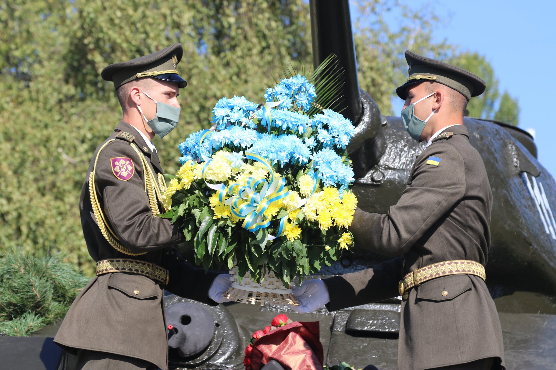 День танкиста: украинских военных поздравили зрелищным видео