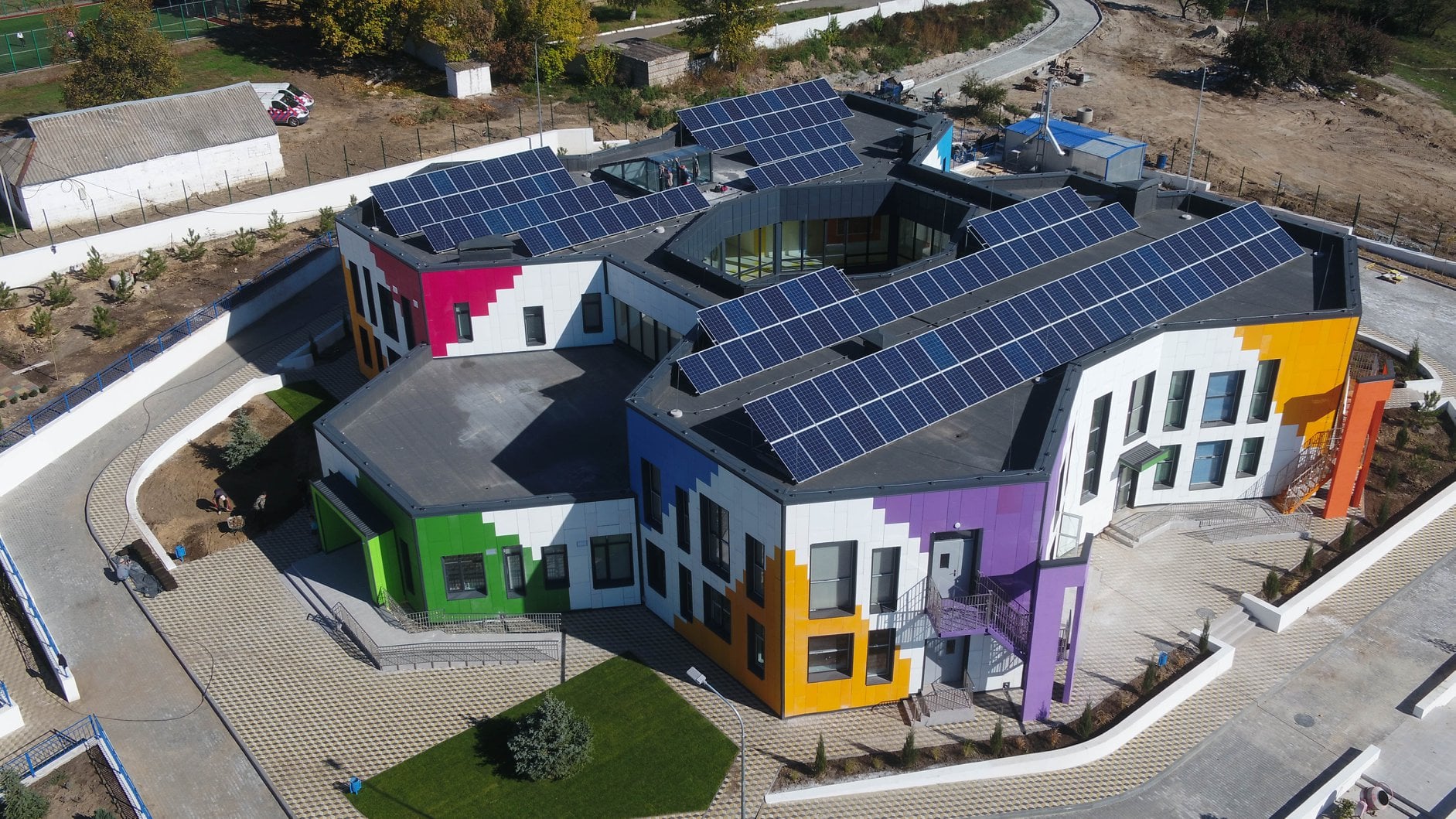 Лучшим детским садам Украины исполняется два года