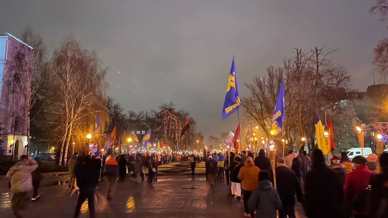 В городах Украины ярко и необычно отметили день рождения Бандеры: как это было