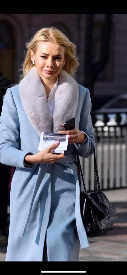 Нардеп "выгуляла" в Раду новую модную сумочку за 70 тысяч (фото)