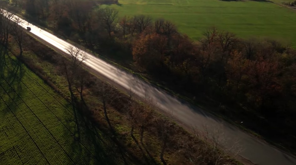 По ровной дороге и без чувства подвига: блогер проинспектировал отремонтированную трассу Кривой Рог - Николаев
