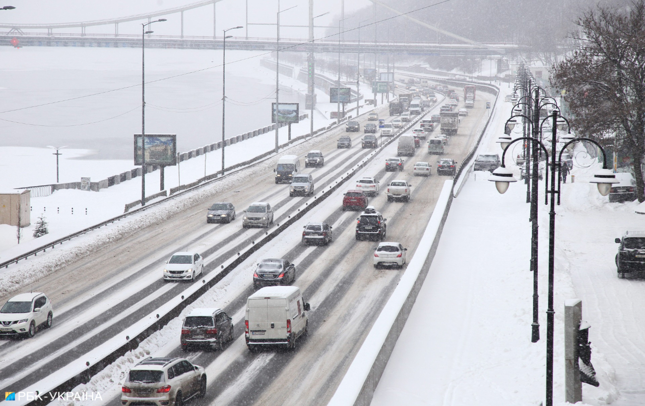 Заснеженный Киев глазами фотографа: что происходит в столице