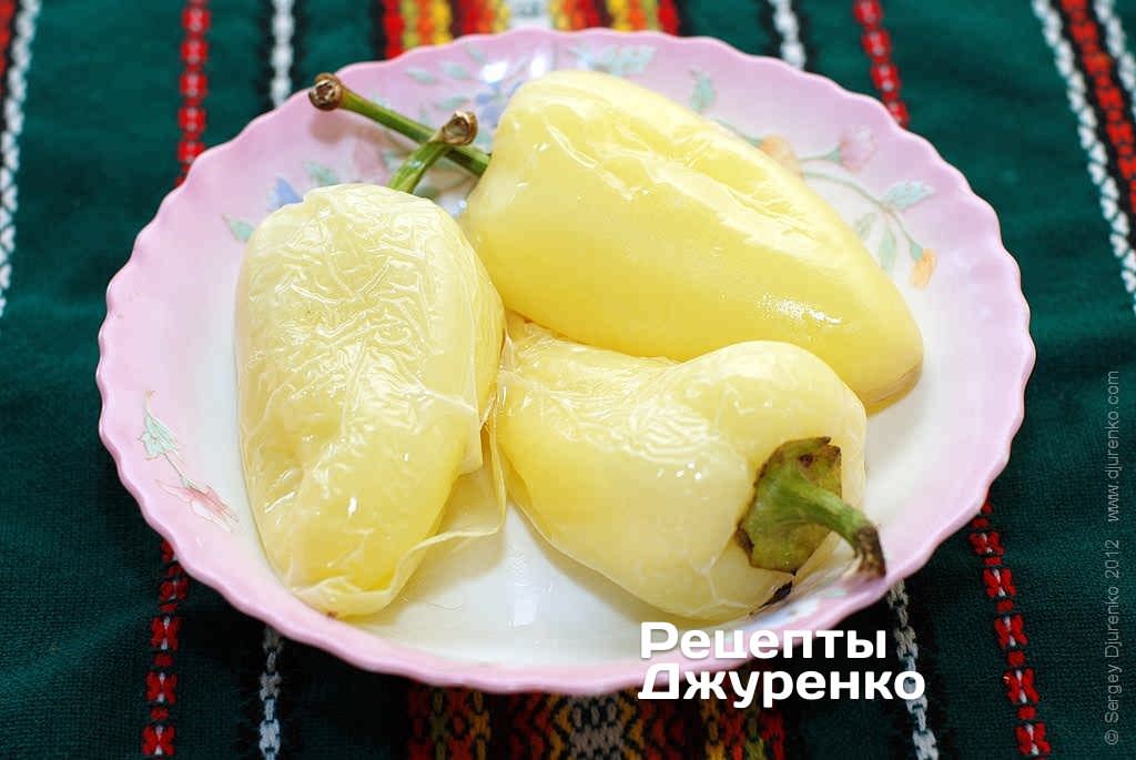 Кулинар поделился рецептом баклажанной икры "по-народному": пригодится микроволновка