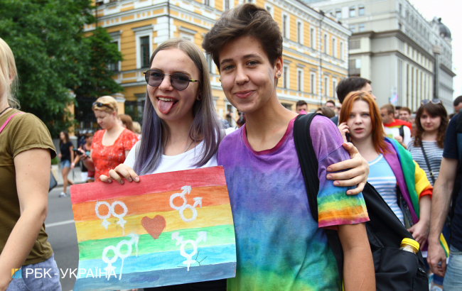 "Наша традиція – це свобода": як у Києві пройшов Марш рівності (фоторепортаж)