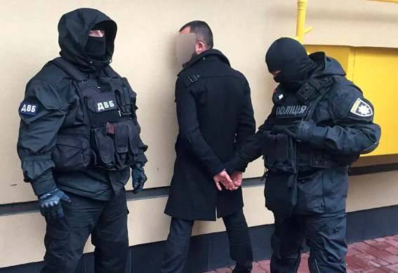 В Одессе полиция задержала двух сообщников "вора в законе"