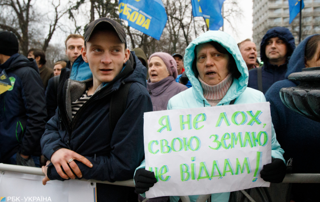 Реформа на грани: как Зеленский убедил "слуг народа" поддержать рынок земли