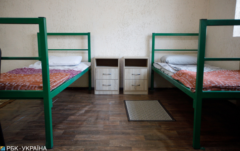 Сидеть с комфортом: как выглядят и работают платные камеры в Лукьяновском СИЗО