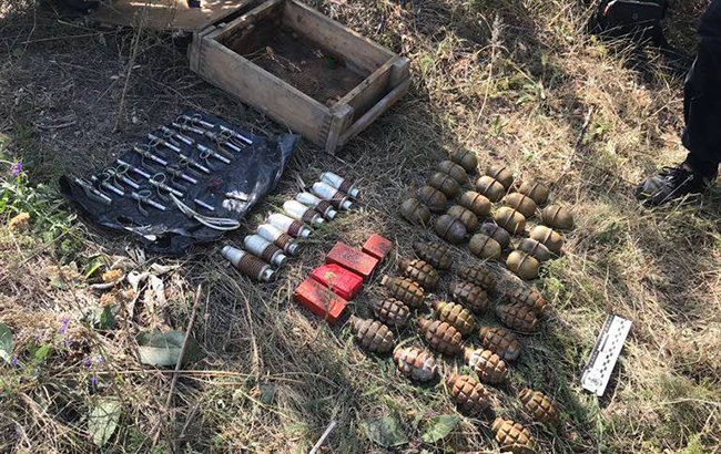 В Луганской области обнаружили тайник с боеприпасами