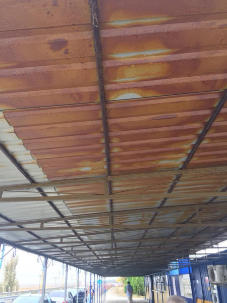 Два КПВВ на админгранице с Крымом приостановили работу из-за ситуации с "Титаном"