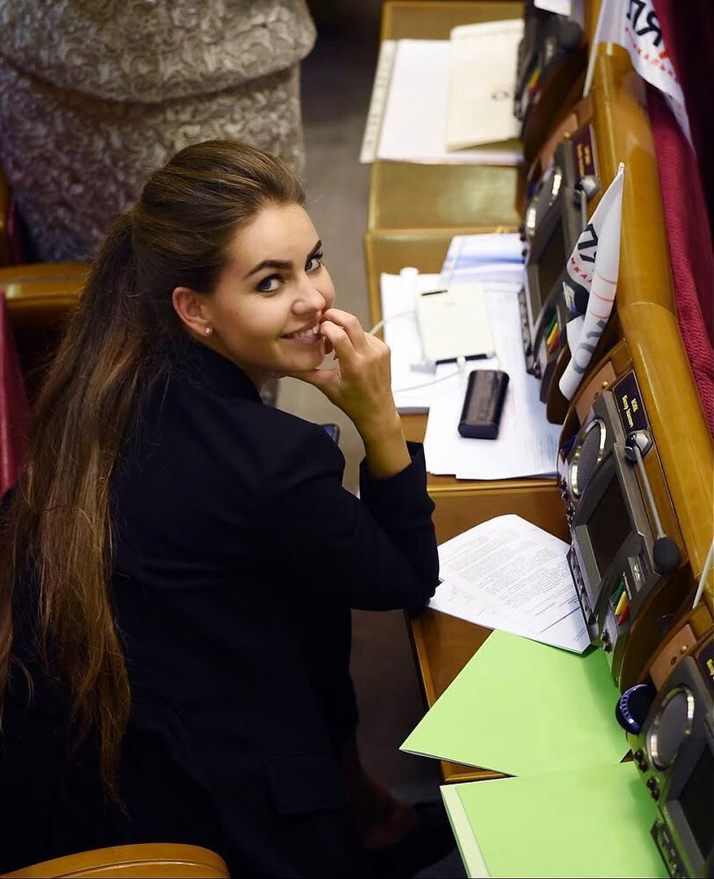 В Киеве дерзко ограбили гламурную экс-депутата: все детали