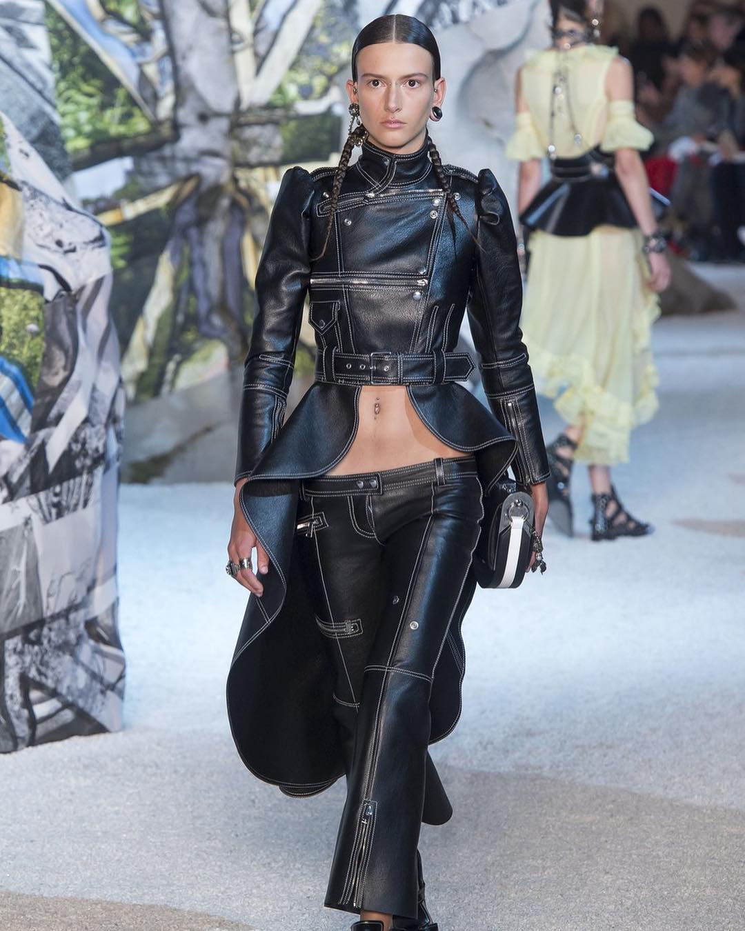 Топ-7 странных трендов 2019 года, которые вернулись из прошлого