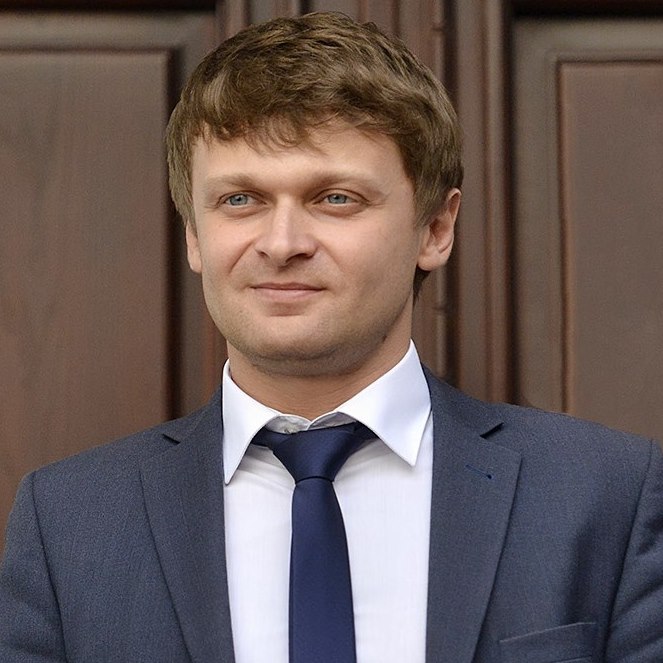 "Особливий правовий режим": як вплине на життя українців воєнний стан