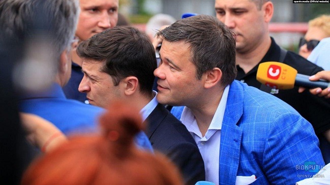 Богдан признался, что шепчет на ухо Зеленскому