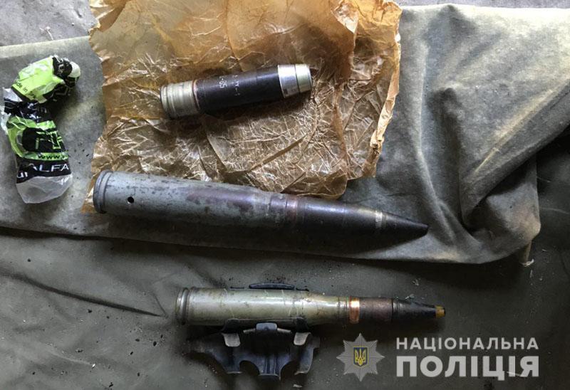 У Донецькій обл. в магазині штор виробляли боєприпаси