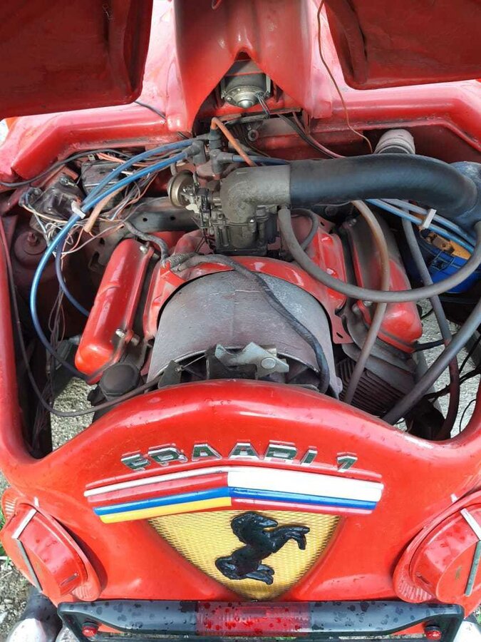 "Запорожец" превратили в болид Ferrari и выставили на продажу: фото "монстра"