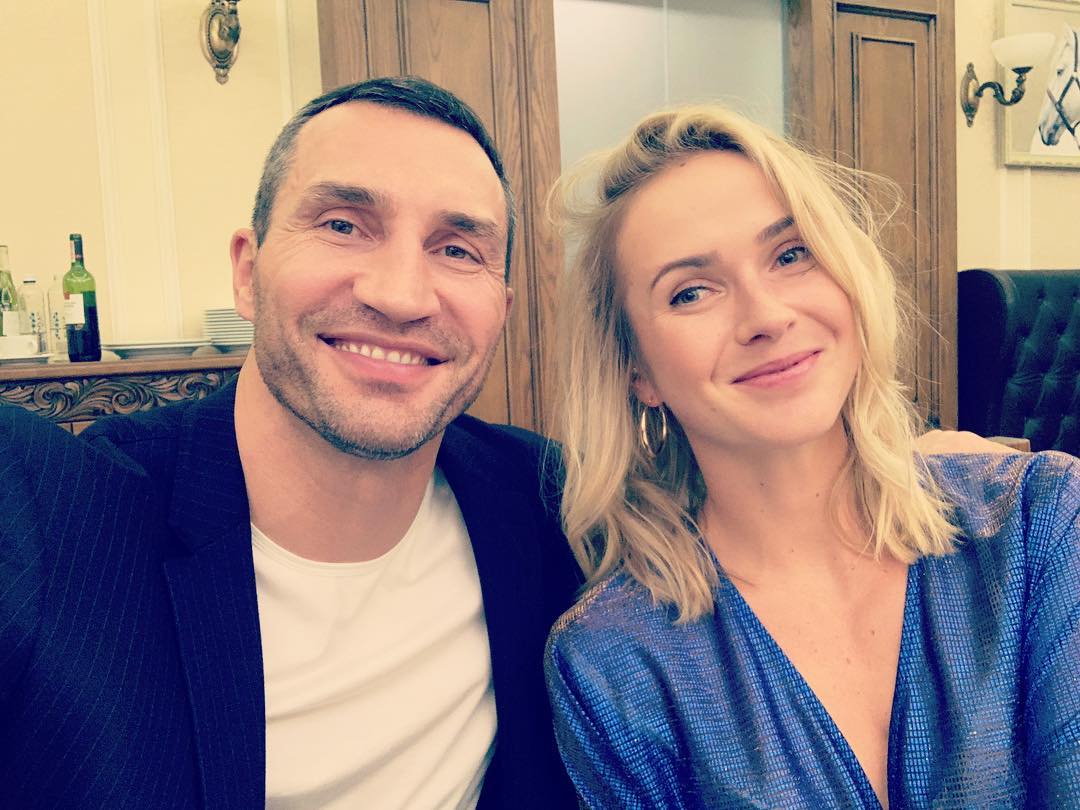 Усик - Беллью: онлайн трансляція