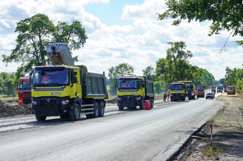 В Житомирській області "Велике будівництво": з'явилися оновлена міжнародна траса, школа та садки