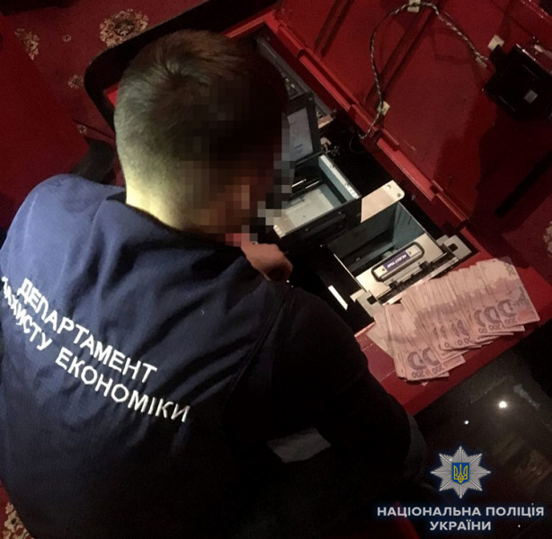 Під Харковом поліція закрила цілу мережу підпільних казино