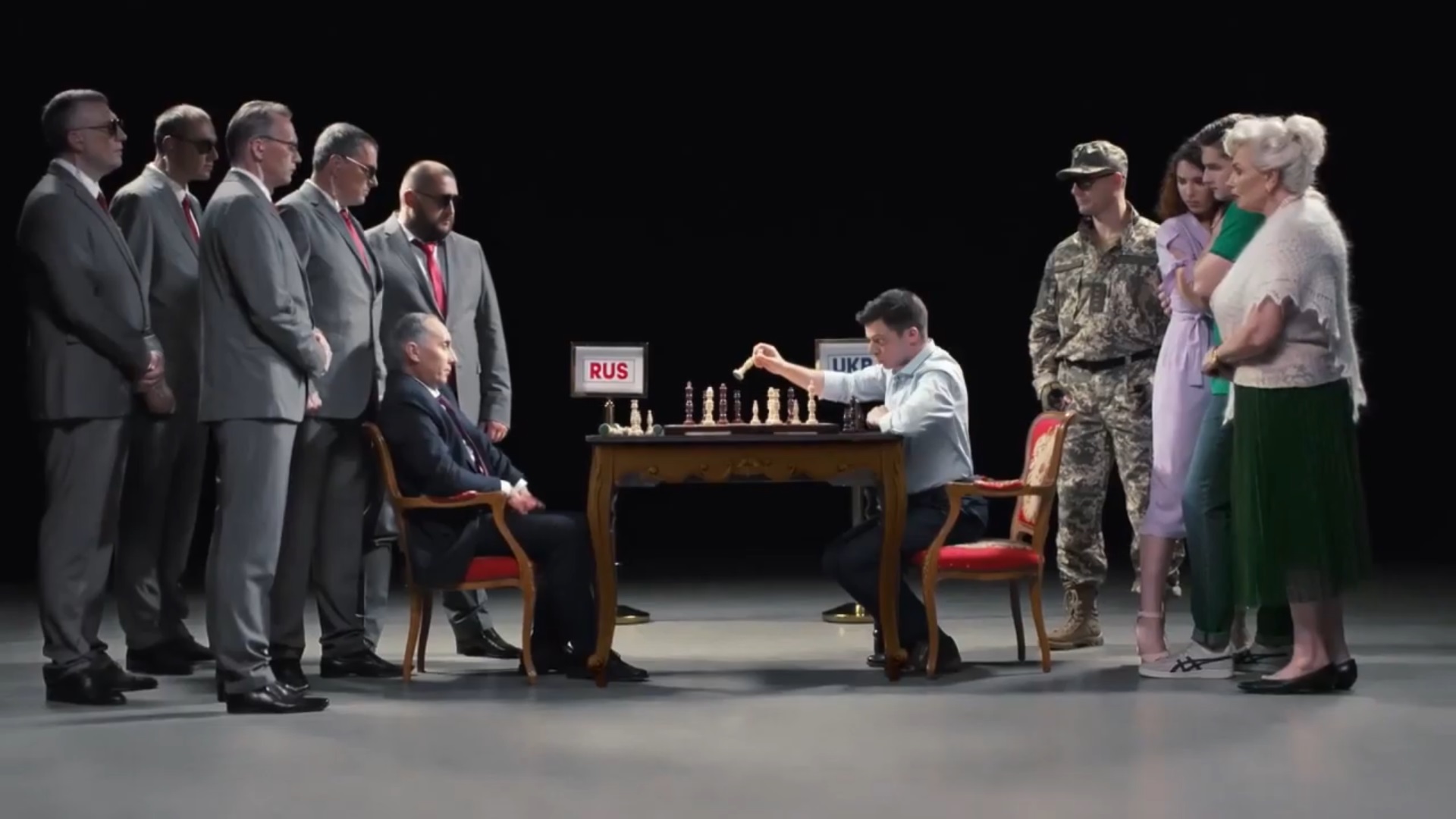 Двойники Зеленского: топ самых похожих на президента людей