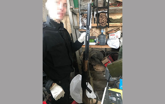 СБУ изъяла арсенал оружия из зоны АТО у жителя Киевской области