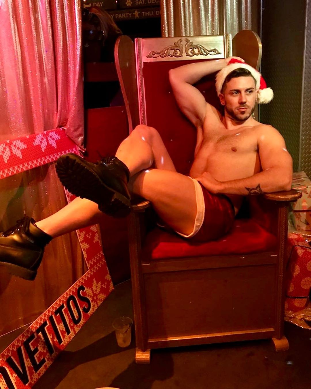 Hot Santa: топ-6 горячих мужчин в образе Санта-Клауса со всего мира