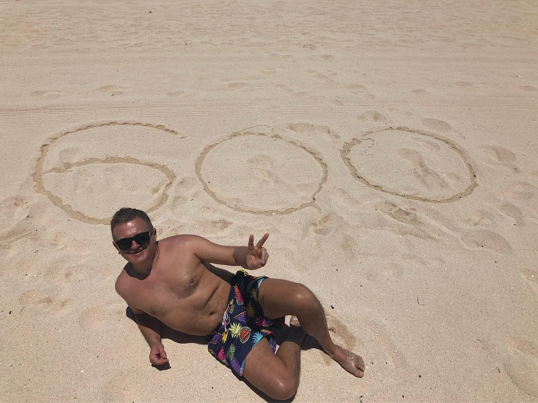 "Юра, вы как тюлень": Горбунов взорвал сеть пляжным фото