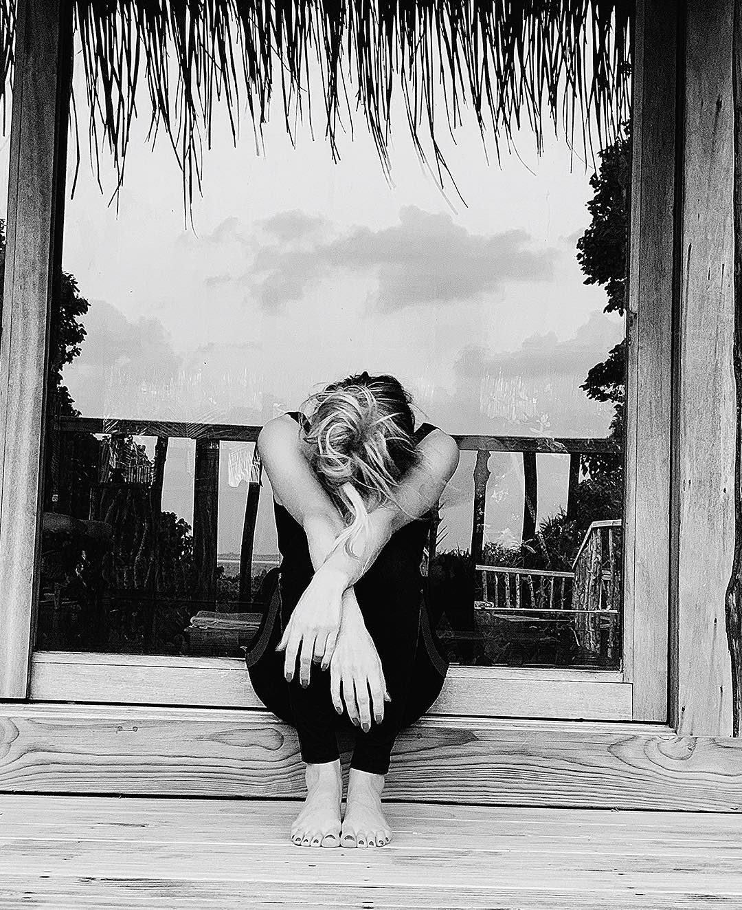 "Стан душі": Лобода стурбувала шанувальників атмосферним фото