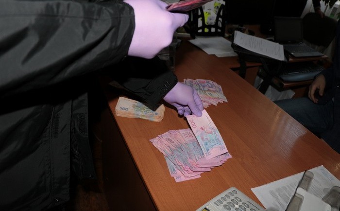 В Харьковской области СБУ разоблачила на взятке подполковника полиции