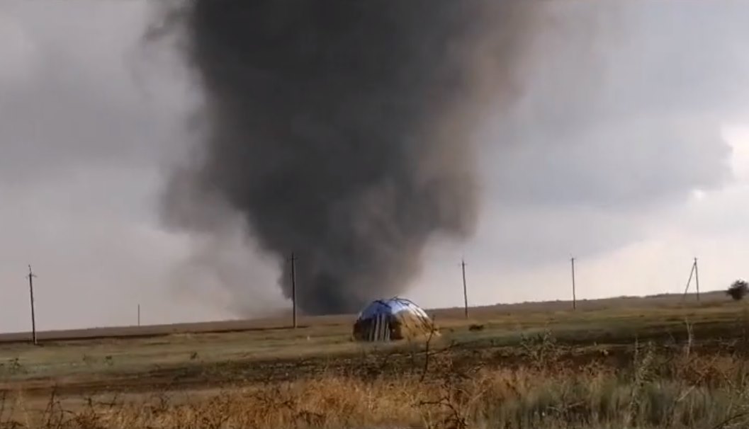 Під Херсоном пронісся потужний торнадо: фото і відео руйнівної стихії
