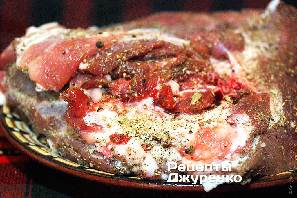 Кулинар поделился рецептом идеальной буженины: готовить проще простого!