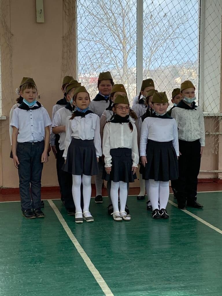 Офицер ВСУ показал, как детей в Крыму подготавливают к службе в армии РФ