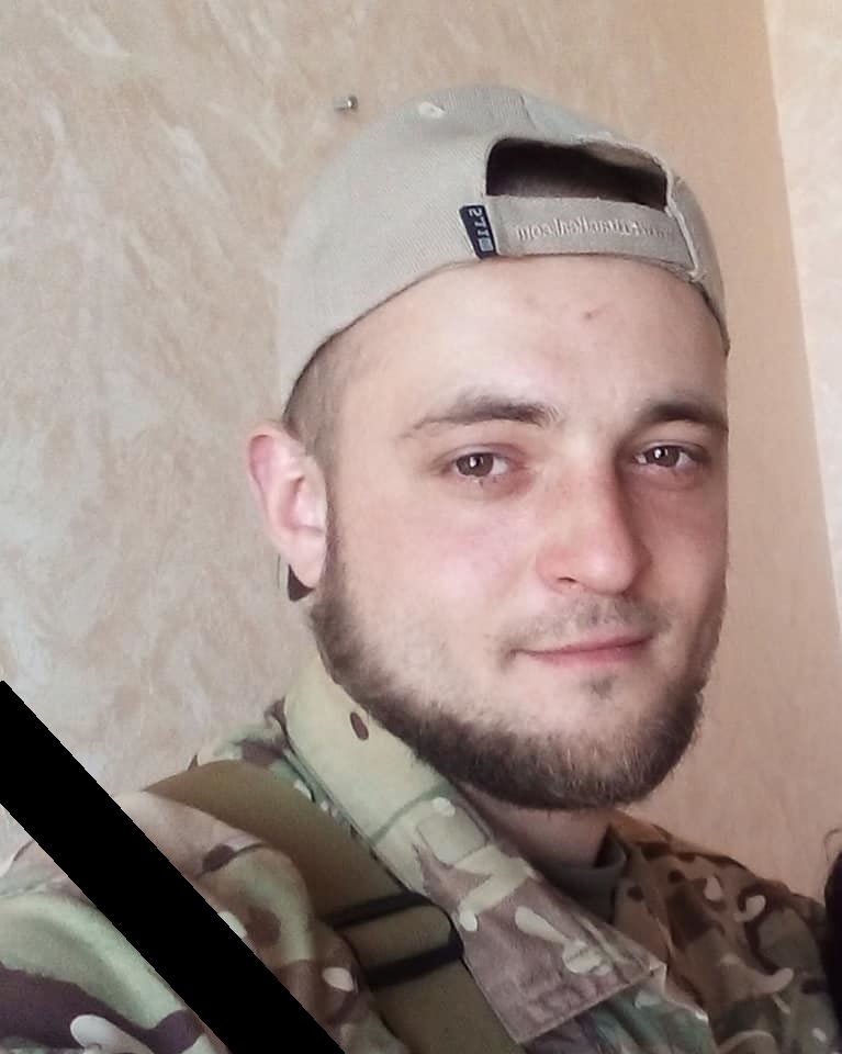 Погибшие в сентябре герои: истории на фото украинских защитников