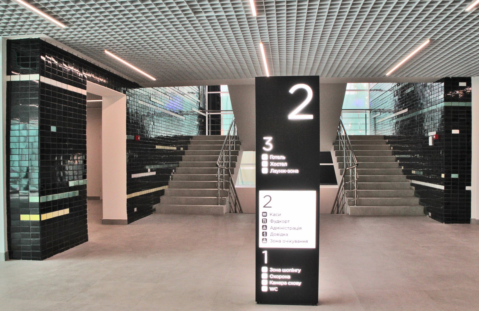 У Києві після ремонту відкрився Центральний автовокзал: як він виглядає і що там нового