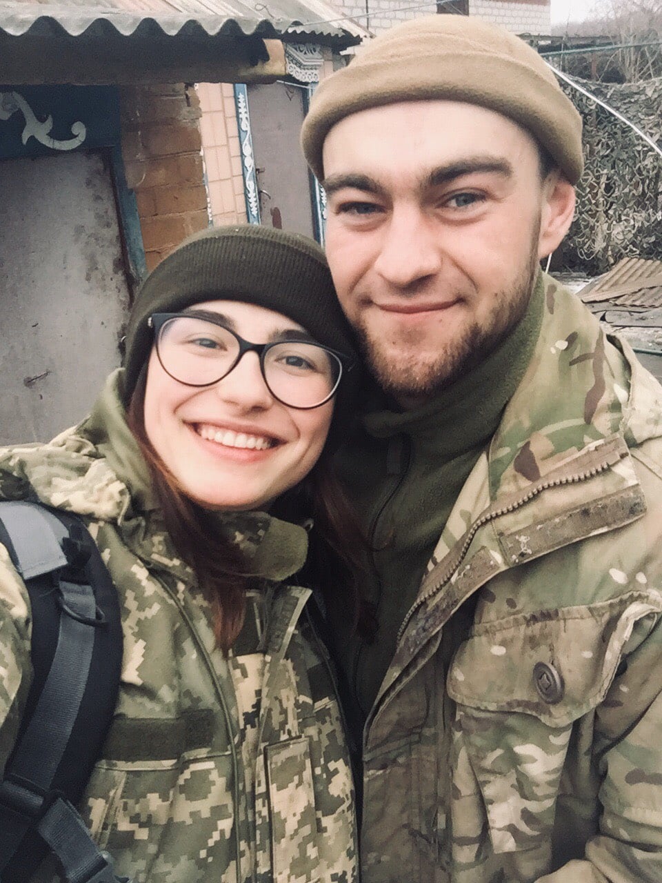 Украинские воины сыграли свадьбу в Луцком замке: фронтовая история любви (фото)