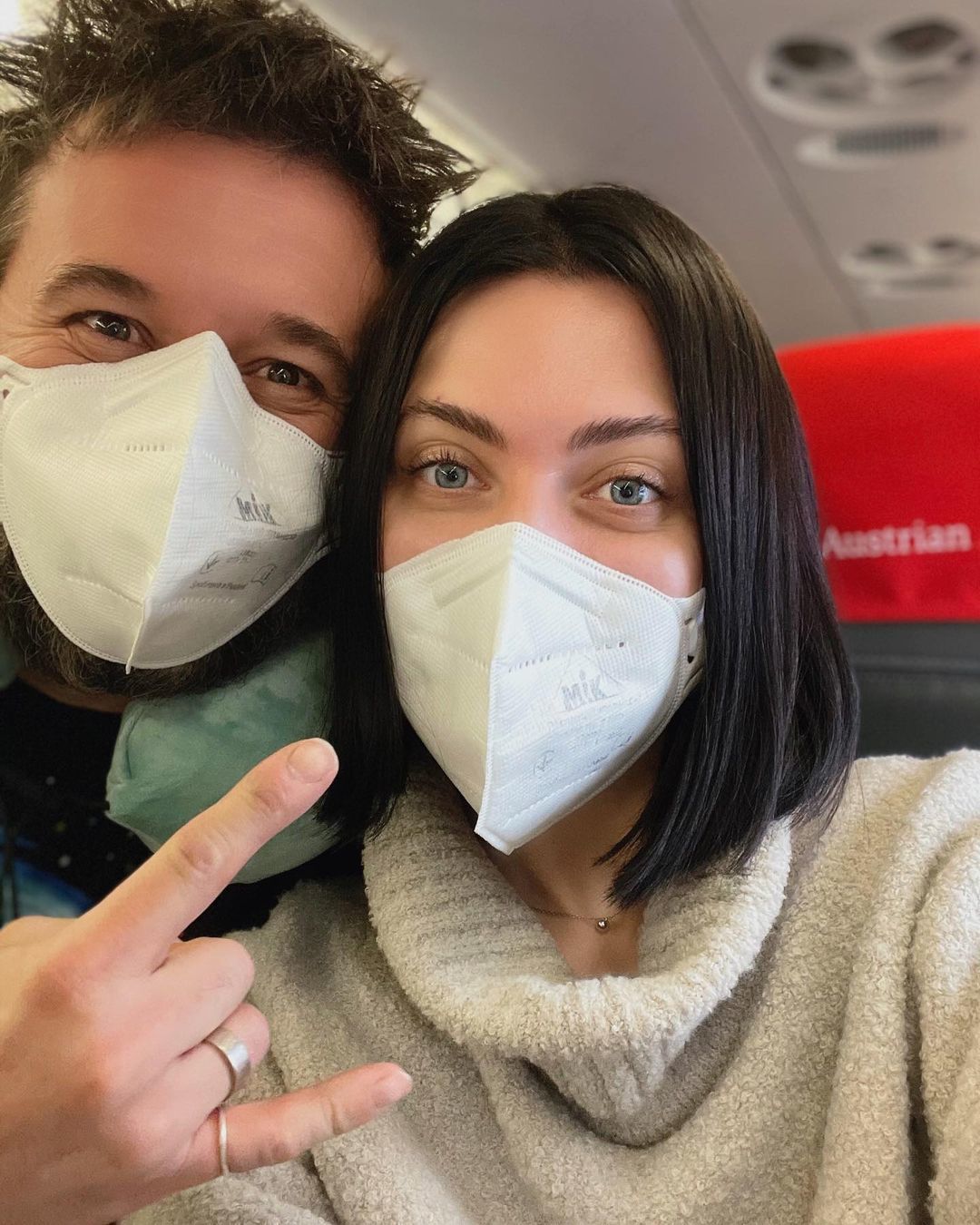 Сергей Бабкин вылетел за границу на операцию: играет Моцарт на борту