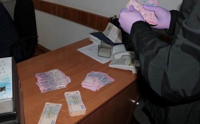 В Харьковской области СБУ разоблачила на взятке подполковника полиции