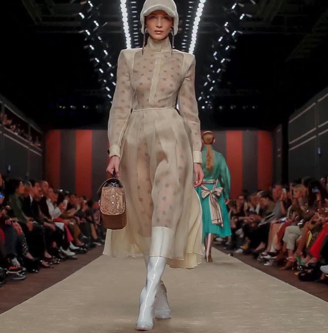 Естественный отбор: топ-3 способа "приручить" бежевый оттенок от Беллы Хадид