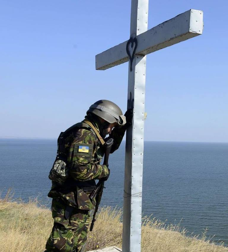 История единственной женщины-капеллана на фронте поразила украинцев