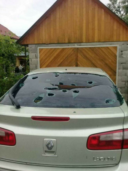 На Закарпатье ураган повредил крыши на сотнях зданий