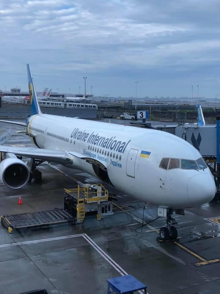 Из США отправился очередной рейс с эвакуированными украинцами