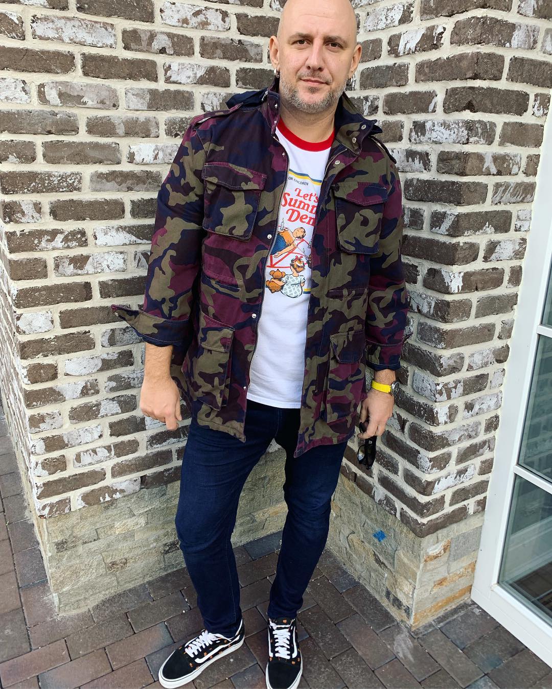 "Подарувала курточку": Потап заінтригував фото в стильній обновці