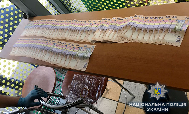 Правоохранители на взятке задержали замглавы "Укртрансбезопасности" Николаевской области