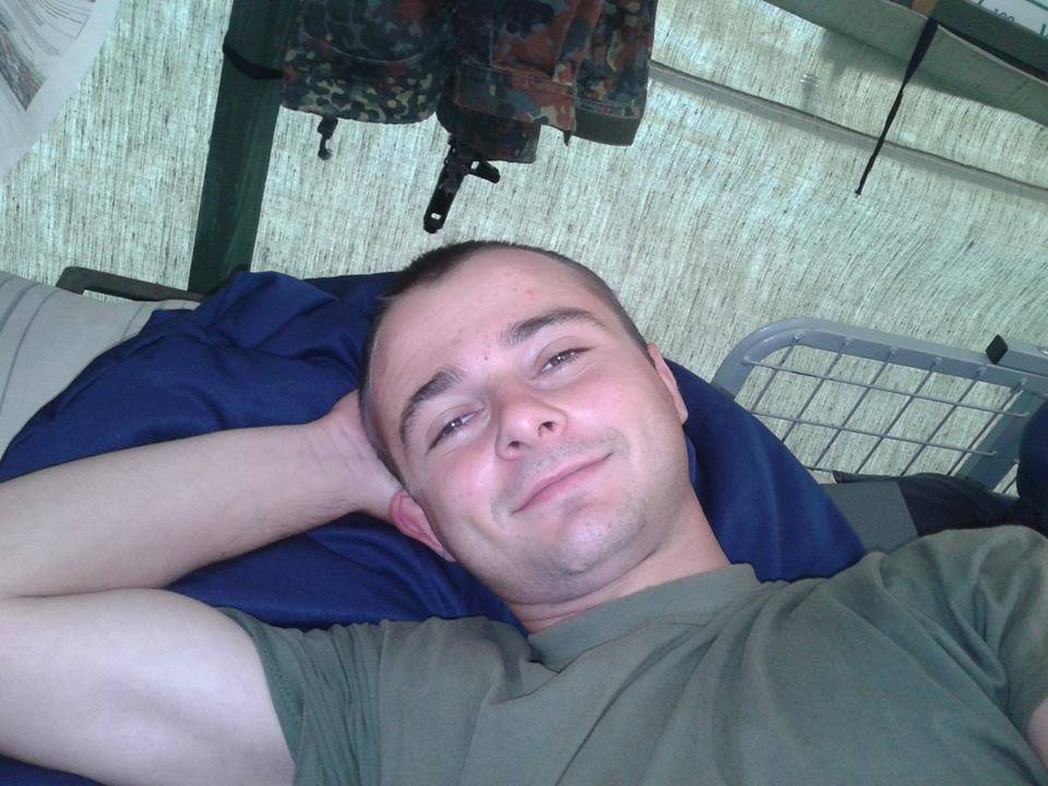 Герои не умирают: в апреле Украина потеряла 14 воинов (фото)