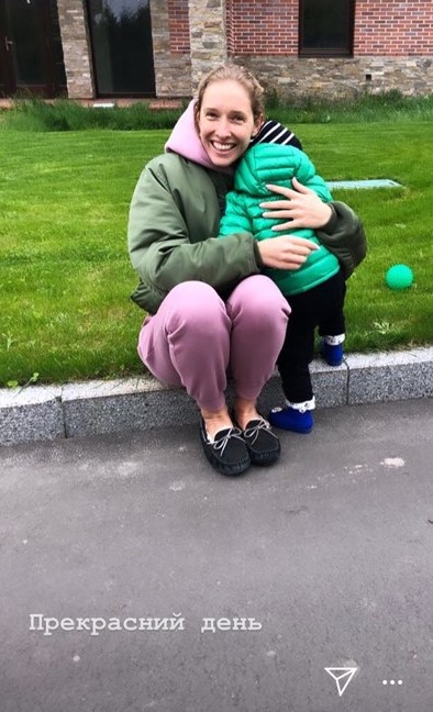 "Мої хлопці!" Катя Осадча зворушила мережу фото чоловіка з сином