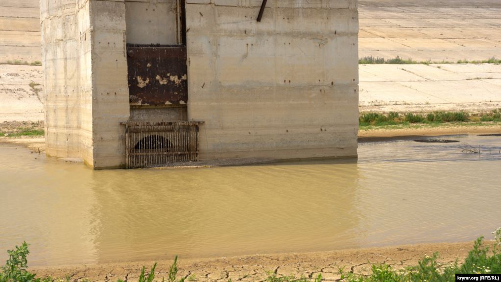 Когда-то была вода: появились пугающие фото экологической катастрофы в Крыму