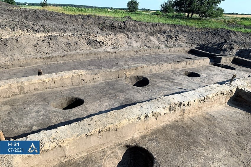 Під Дніпром знайшли артефакти кіммерійців, бронзової епохи та раннього середньовіччя (фото)