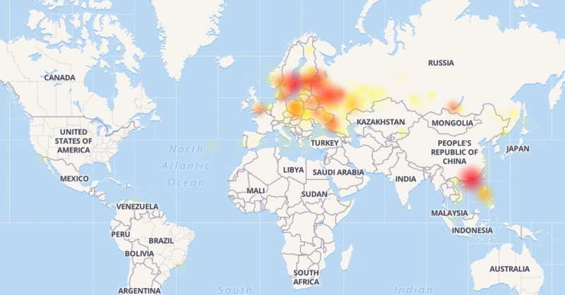 В роботі Facebook стався збій