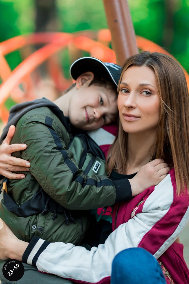 Бив і зраджував: бойфренд Ані Лорак "прославився" шлюбом із відомою співачкою