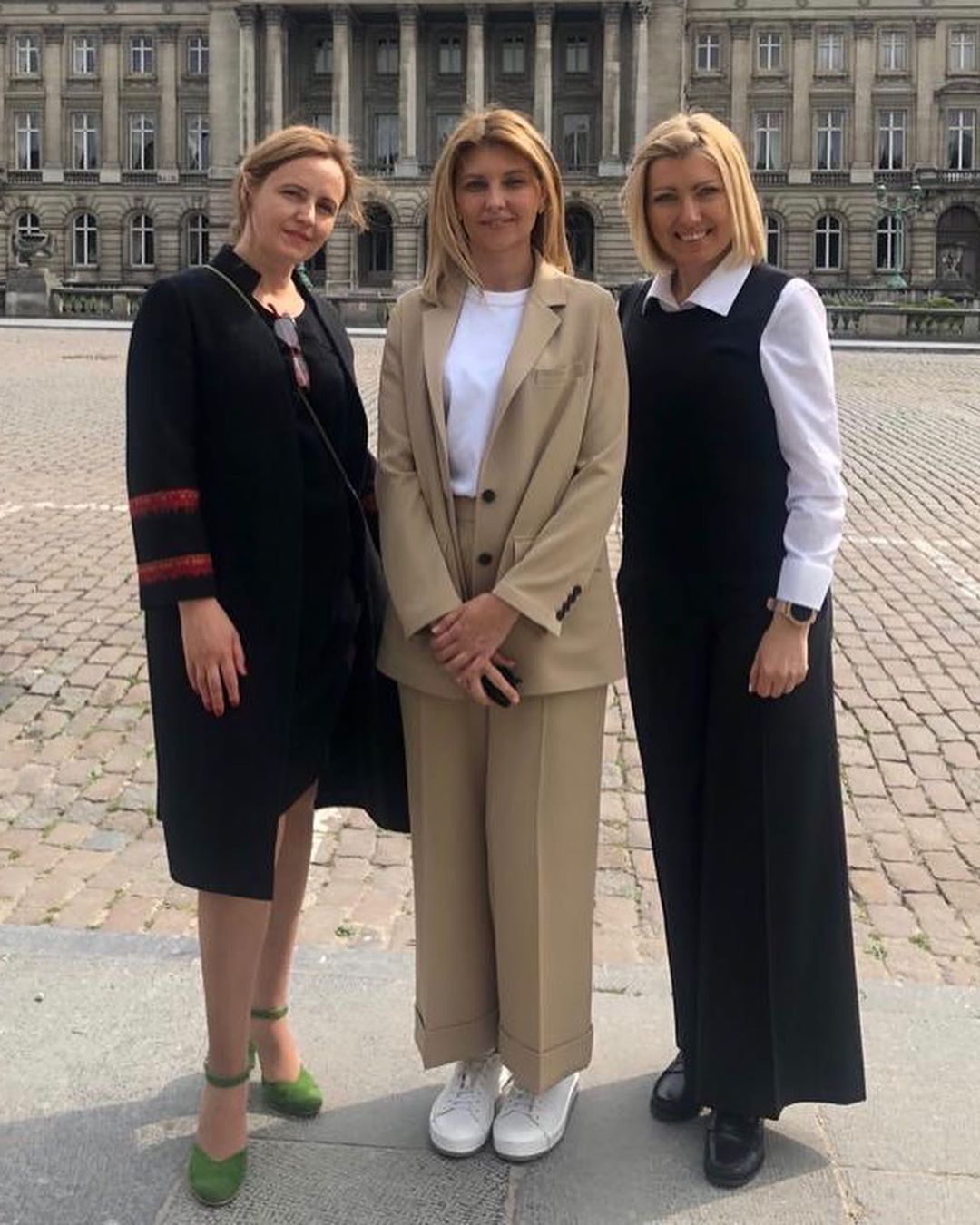 Мелании Трамп до нее далеко: сеть восхитилась образом Елены Зеленской (фото)